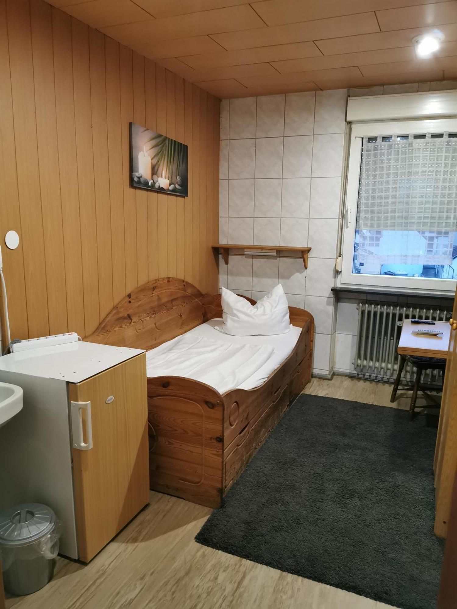 See Lord Hotel Kaiserslautern Phòng bức ảnh