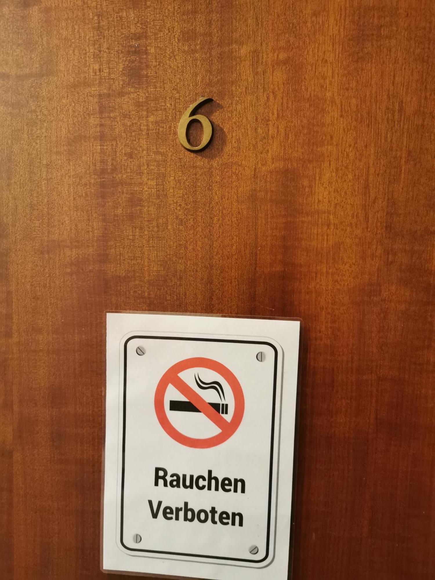 See Lord Hotel Kaiserslautern Phòng bức ảnh