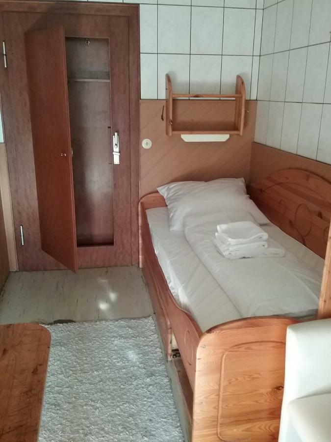 See Lord Hotel Kaiserslautern Ngoại thất bức ảnh